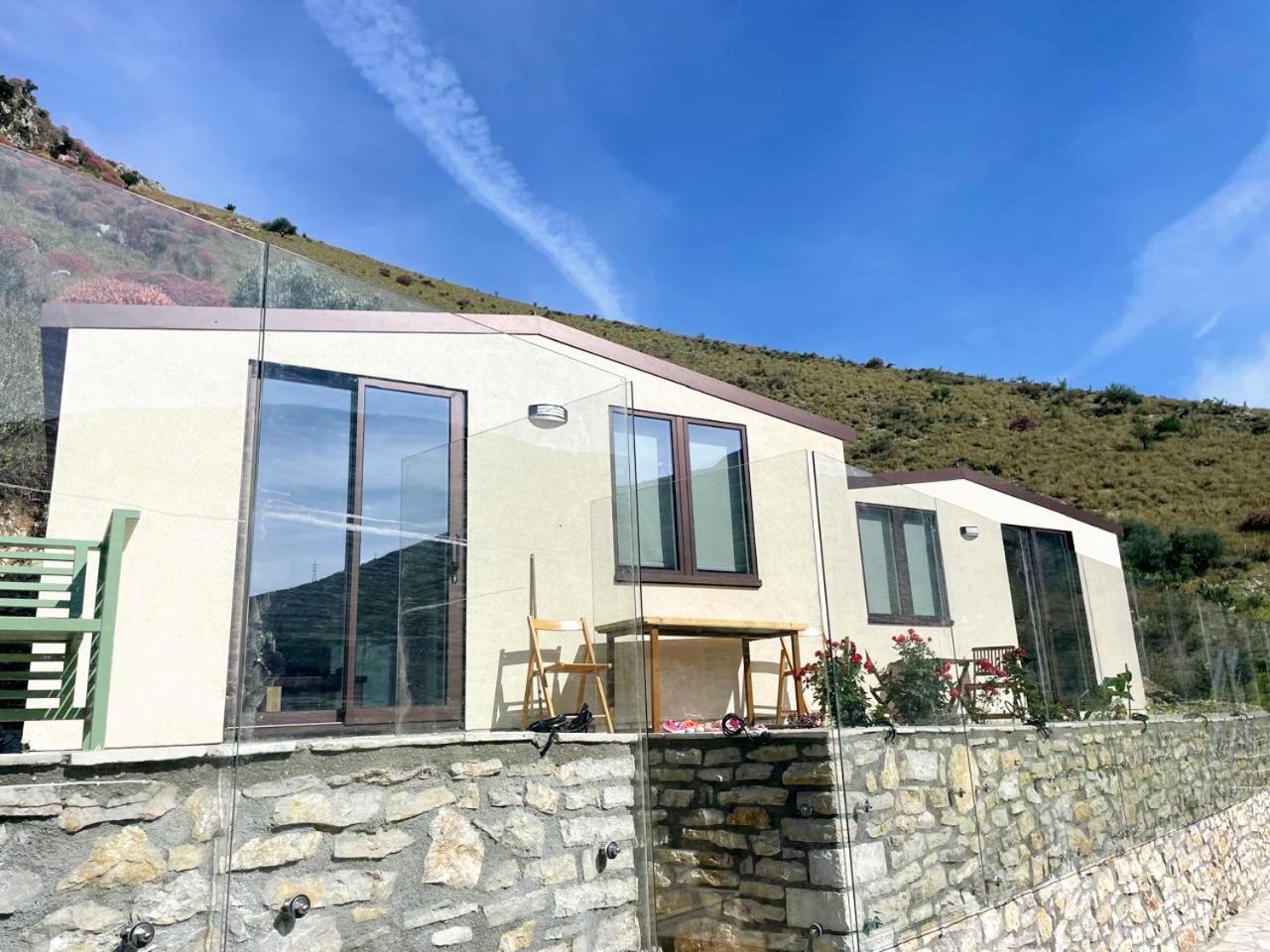 Holiday home Aria's 2 *